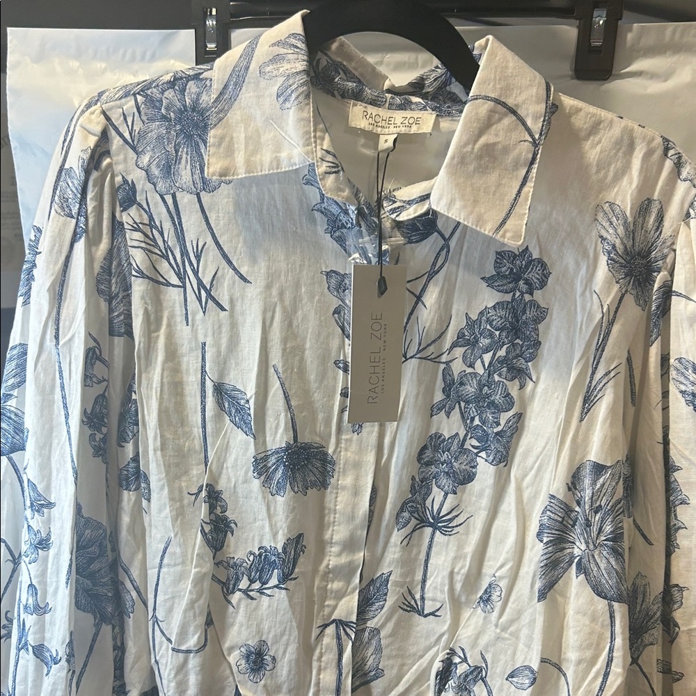 Rachel Zoe White Shirt with Blue Floral Print BELLE SLEEVES 💕